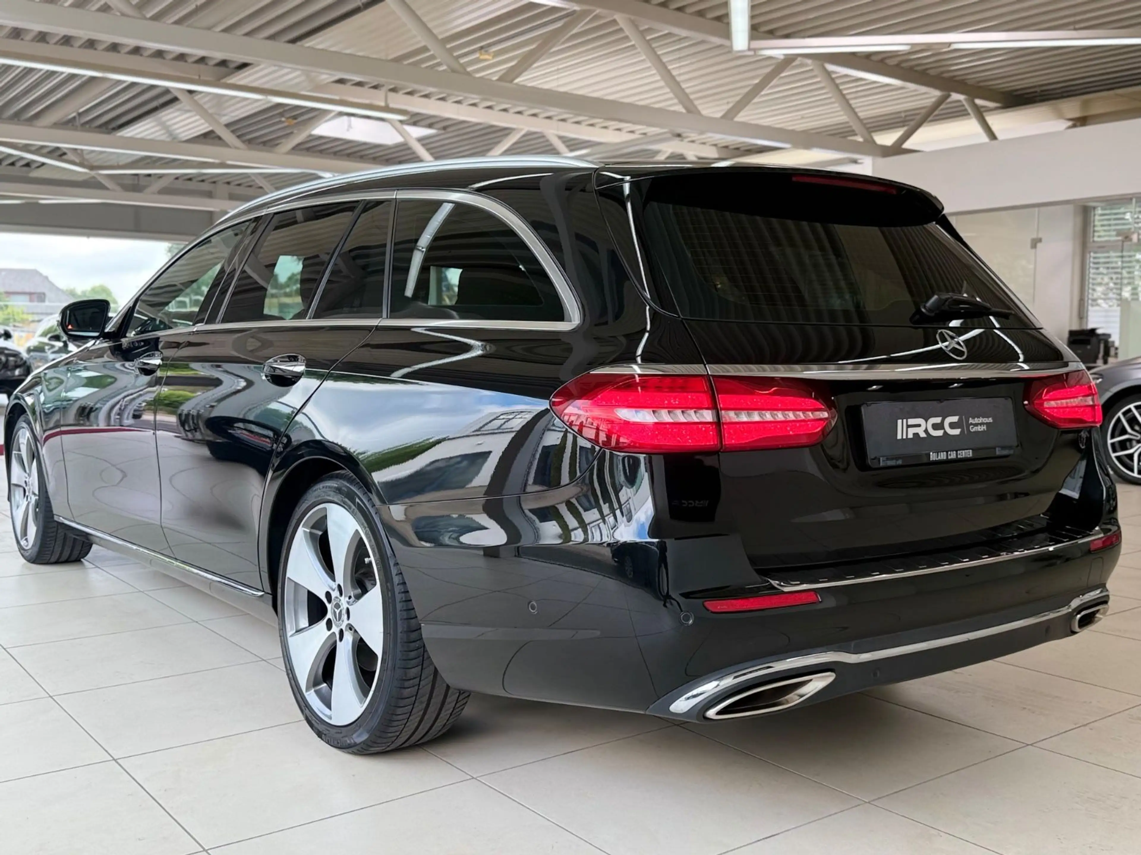 Mercedes-Benz E 250 T Avantgarde Multi Distr Kam Schiebe AHK — photo 7