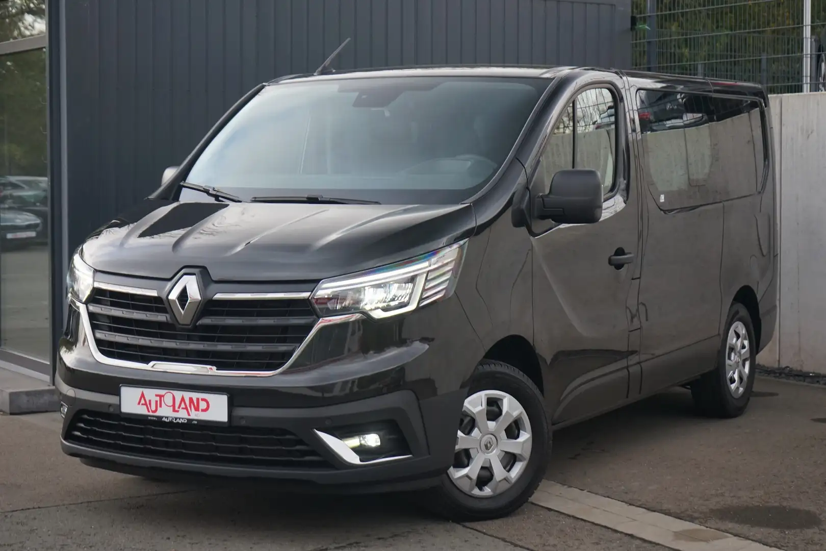 Renault Trafic 2.0 dCi L1H1 DoKa LED Kamera Tempomat AHK Fekete - 2