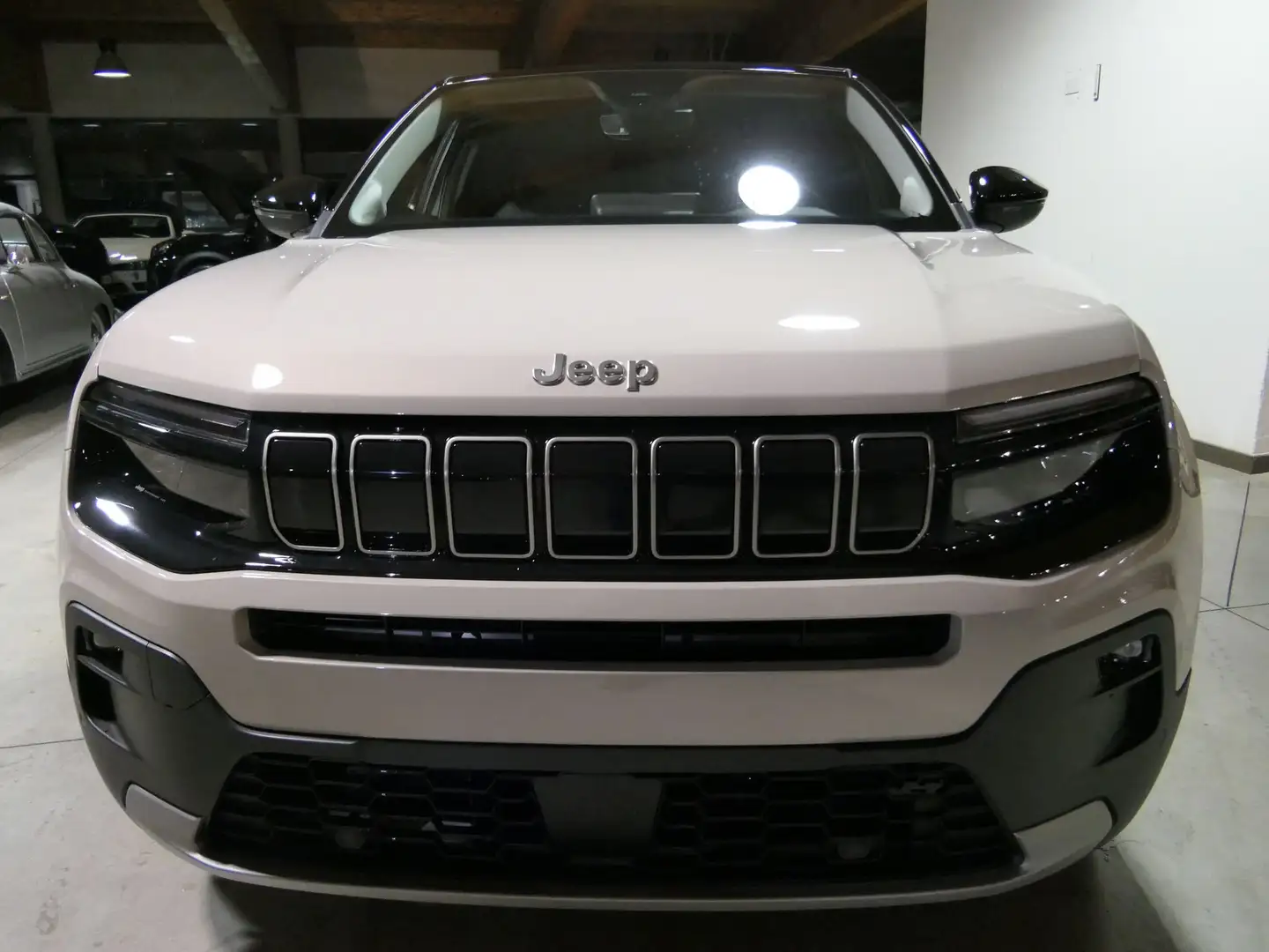 Jeep Avenger 1.2 Turbo 100 CV Summit Gris - 2