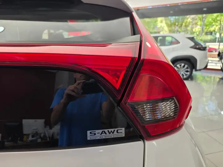Mitsubishi Eclipse Cross 2018, foto 20