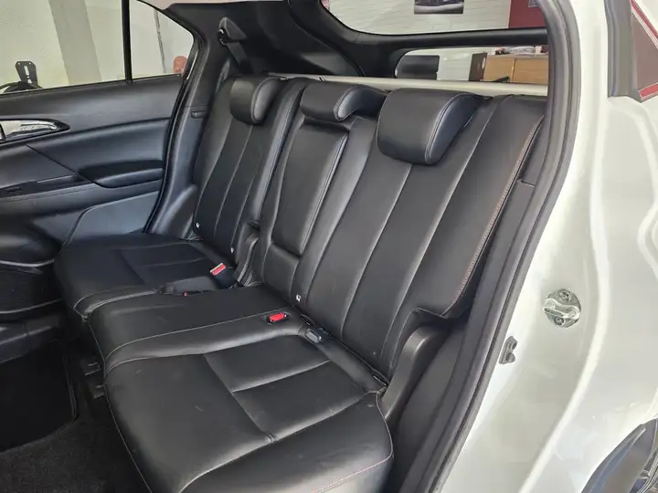 Mitsubishi Eclipse Cross 2018, foto 34