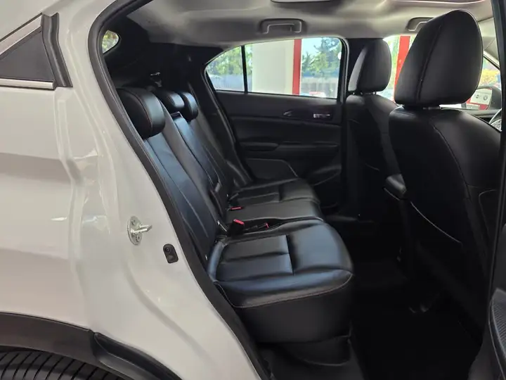 Mitsubishi Eclipse Cross 2018, foto 42