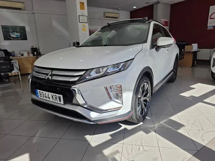 Mitsubishi Eclipse Cross 2018, foto 3