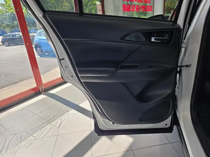 Mitsubishi Eclipse Cross 2018, foto 36