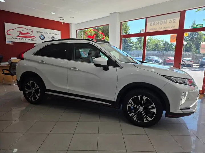 Mitsubishi Eclipse Cross 2018, foto 8