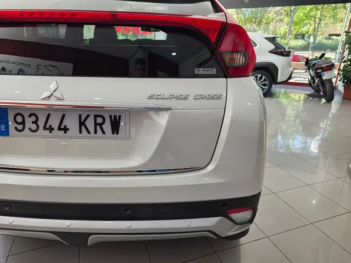 Mitsubishi Eclipse Cross 2018, foto 21