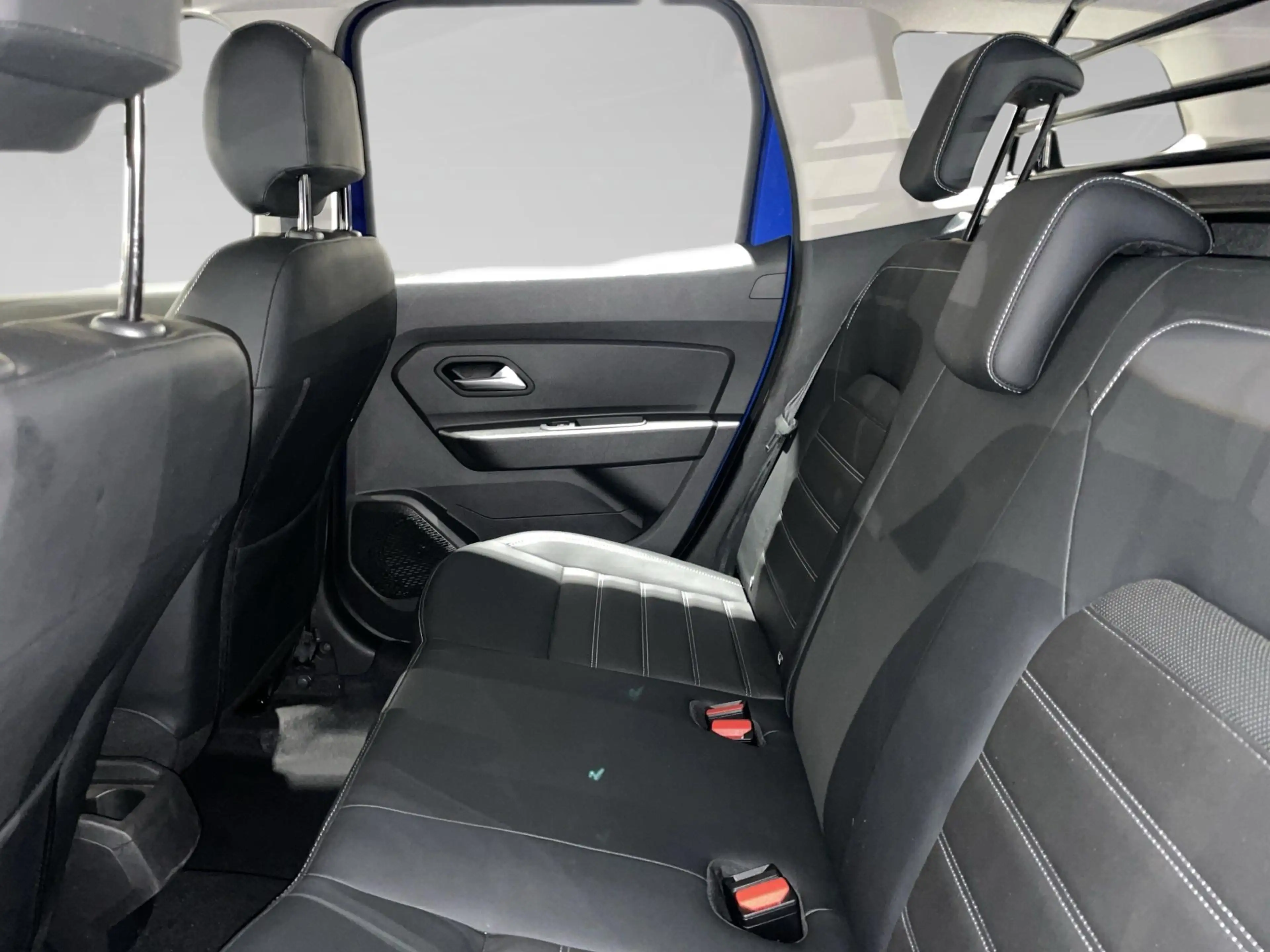 Dacia Duster 1.5 DCi DUSTER 85kW — photo 11