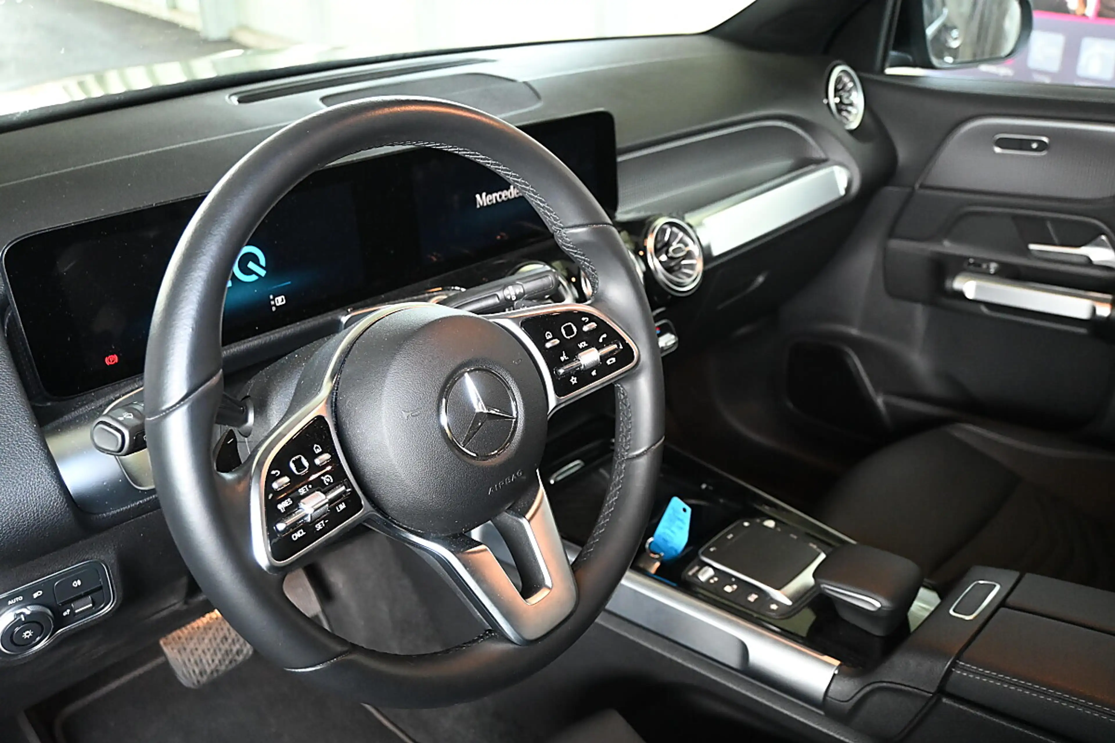 Mercedes-Benz EQB 250 EQB EQB 250; R-Kamera, LED, Sitzheizung, KESSY — photo 11