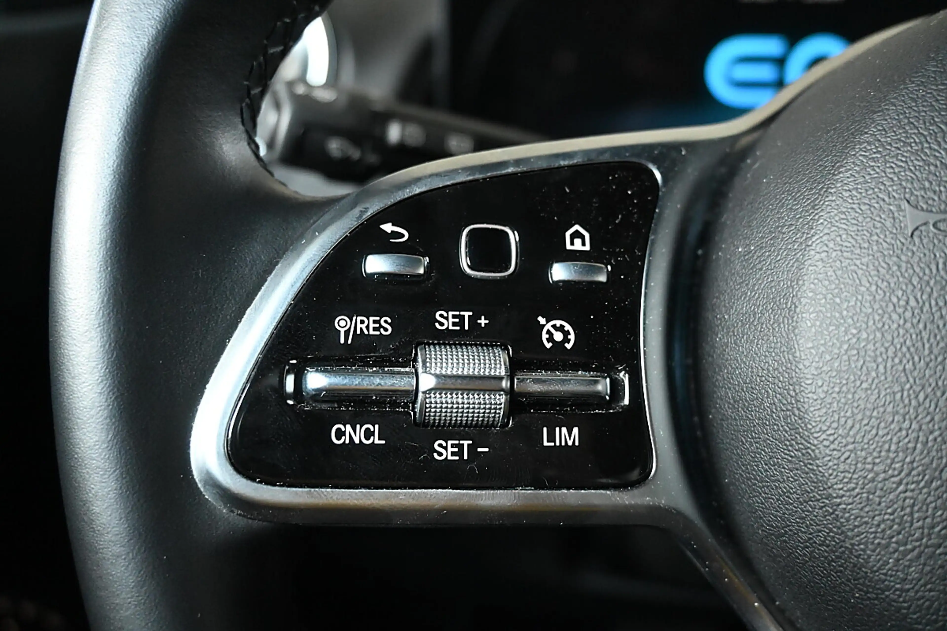 Mercedes-Benz EQB 250 EQB EQB 250; R-Kamera, LED, Sitzheizung, KESSY — photo 14