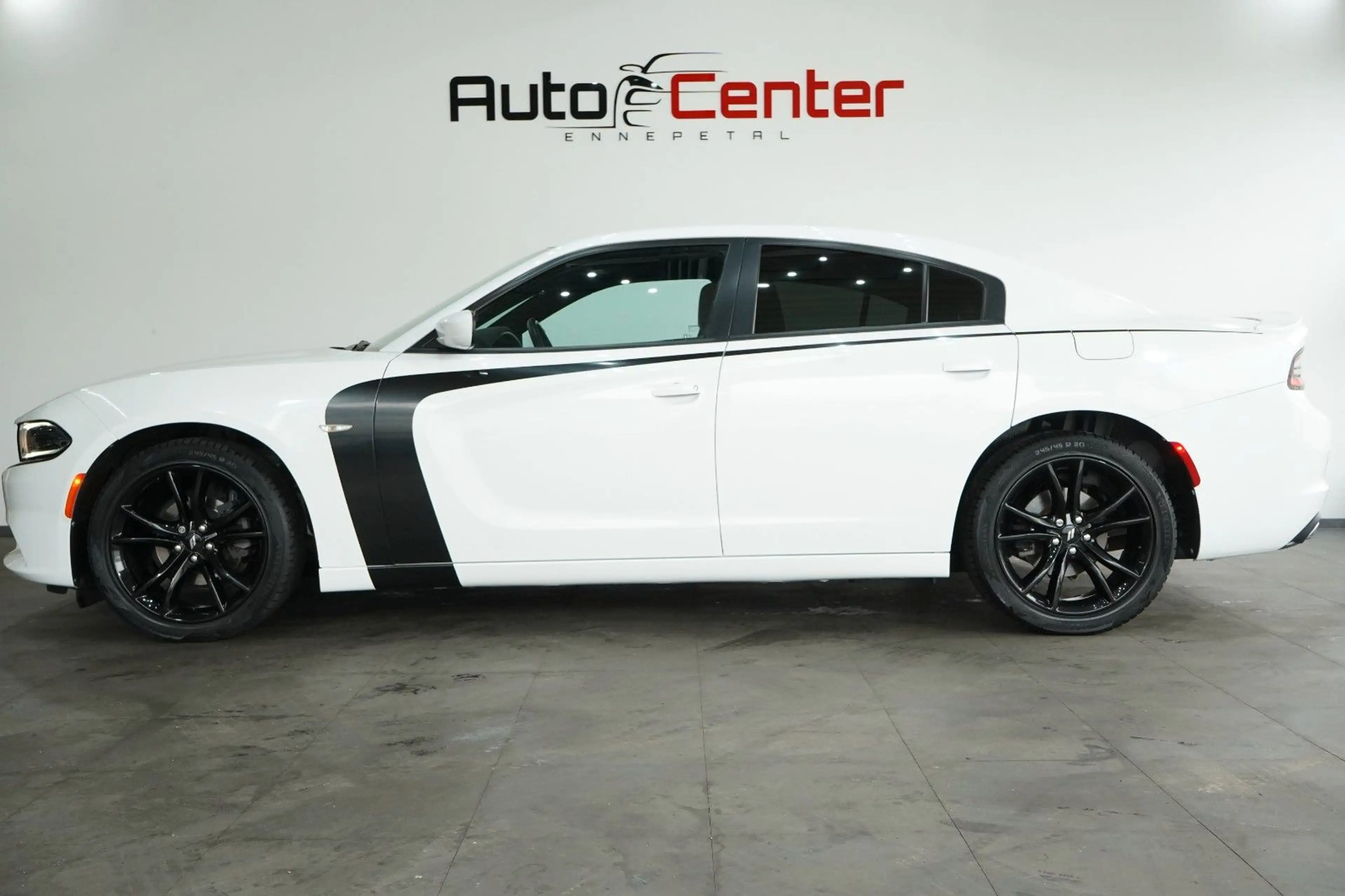 Dodge Charger 3,6*Unfallfrei*2.Hand*S-Abgas*Navi*20 Z. — photo 3