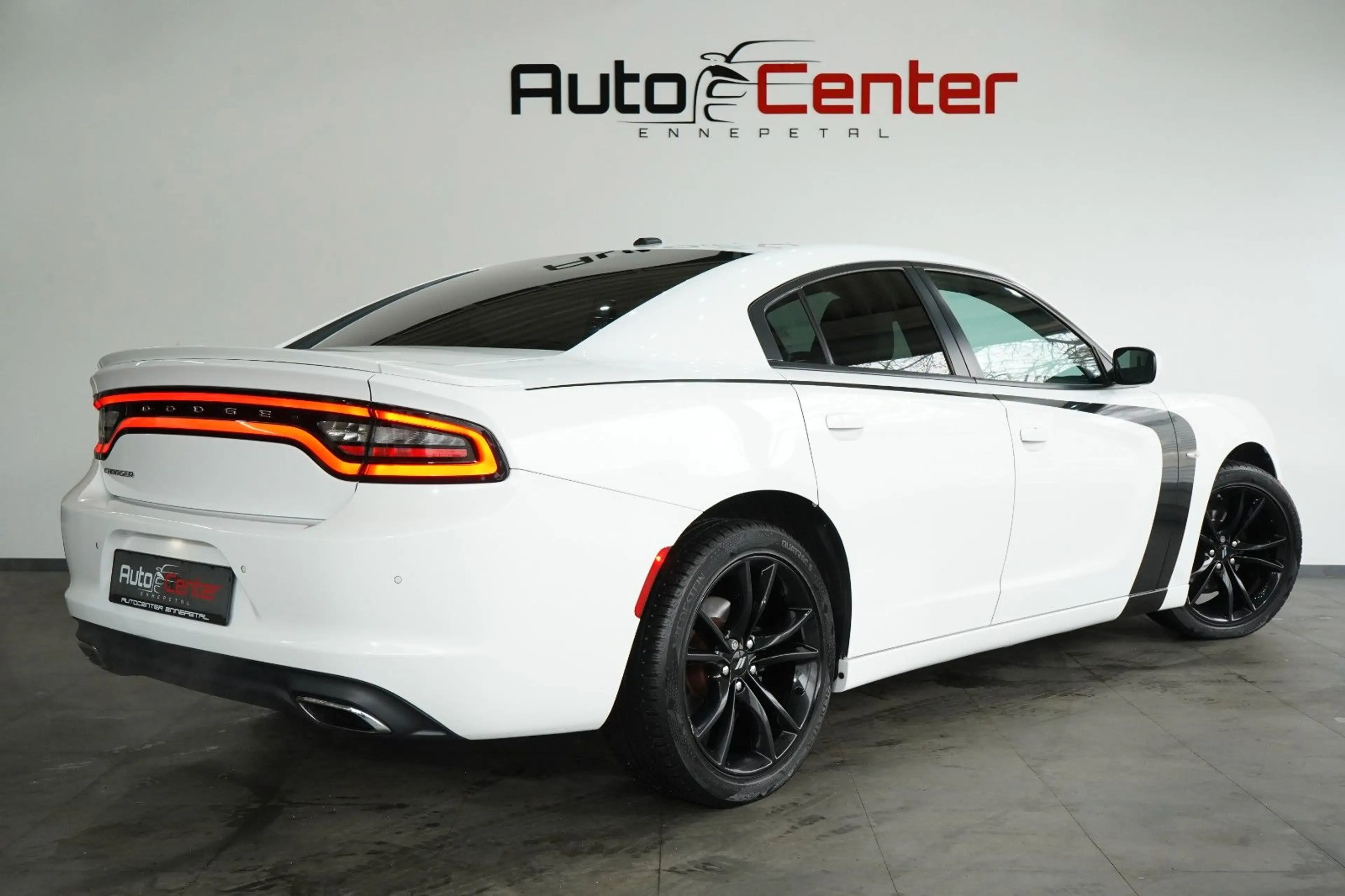 Dodge Charger 3,6*Unfallfrei*2.Hand*S-Abgas*Navi*20 Z. — photo 4