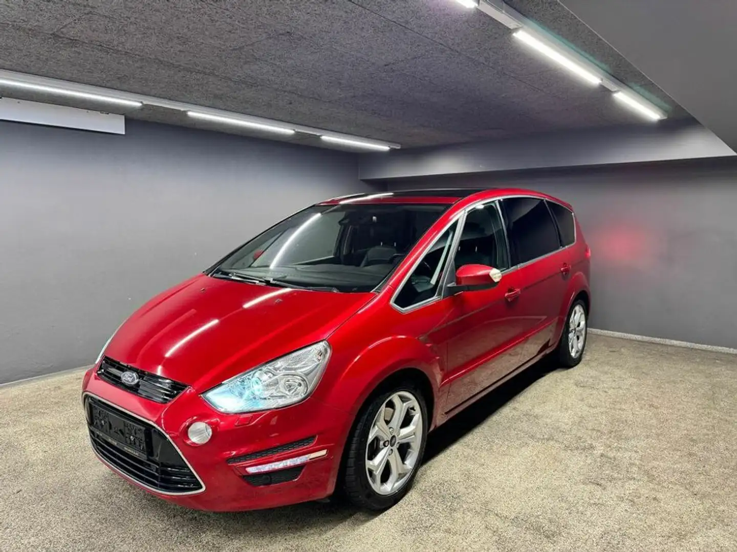 Ford S-Max Titanium Rot - 1