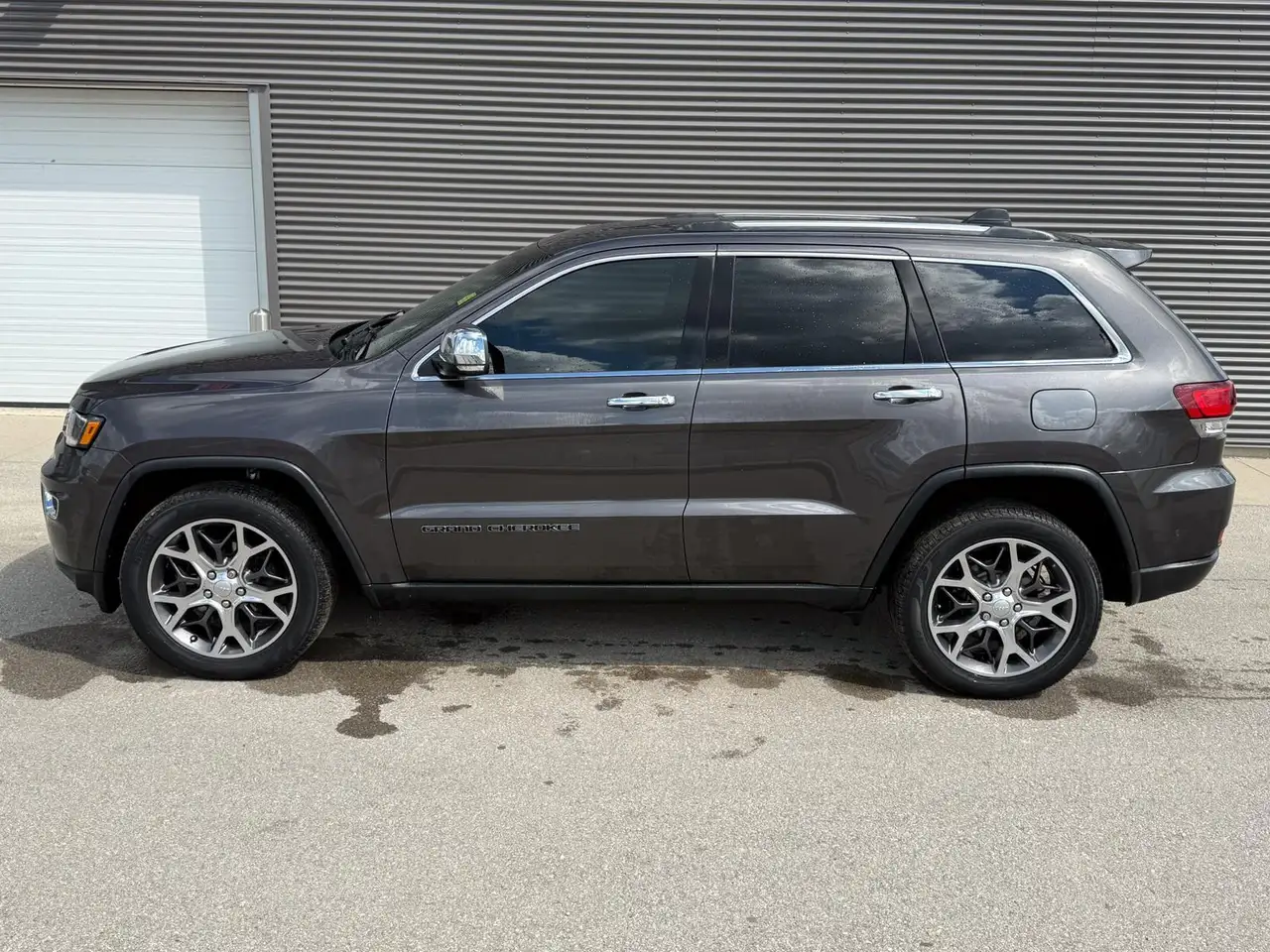 Jeep Grand Cherokee photo Jeep Grand Cherokee
