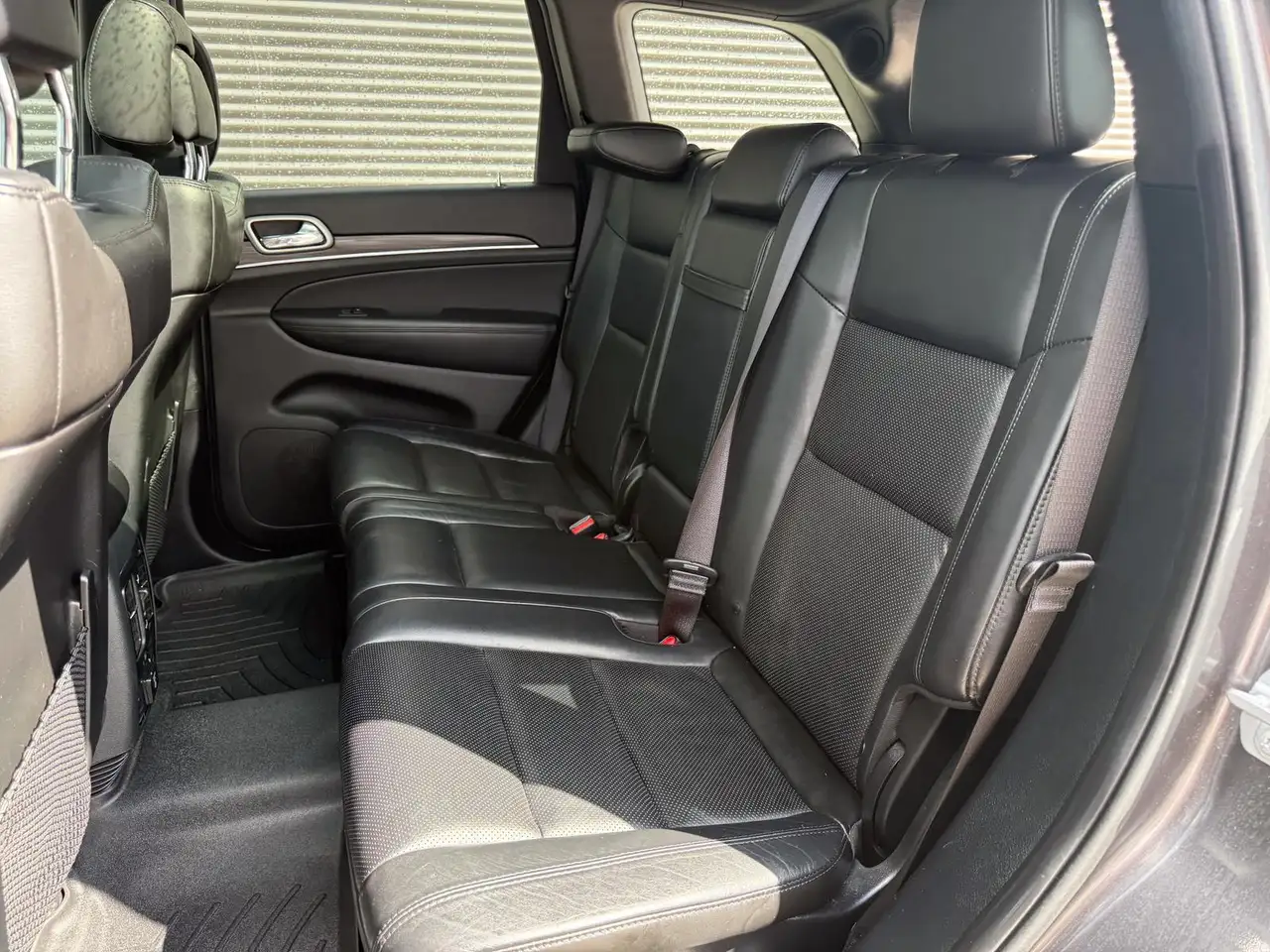 Jeep Grand Cherokee photo Jeep Grand Cherokee