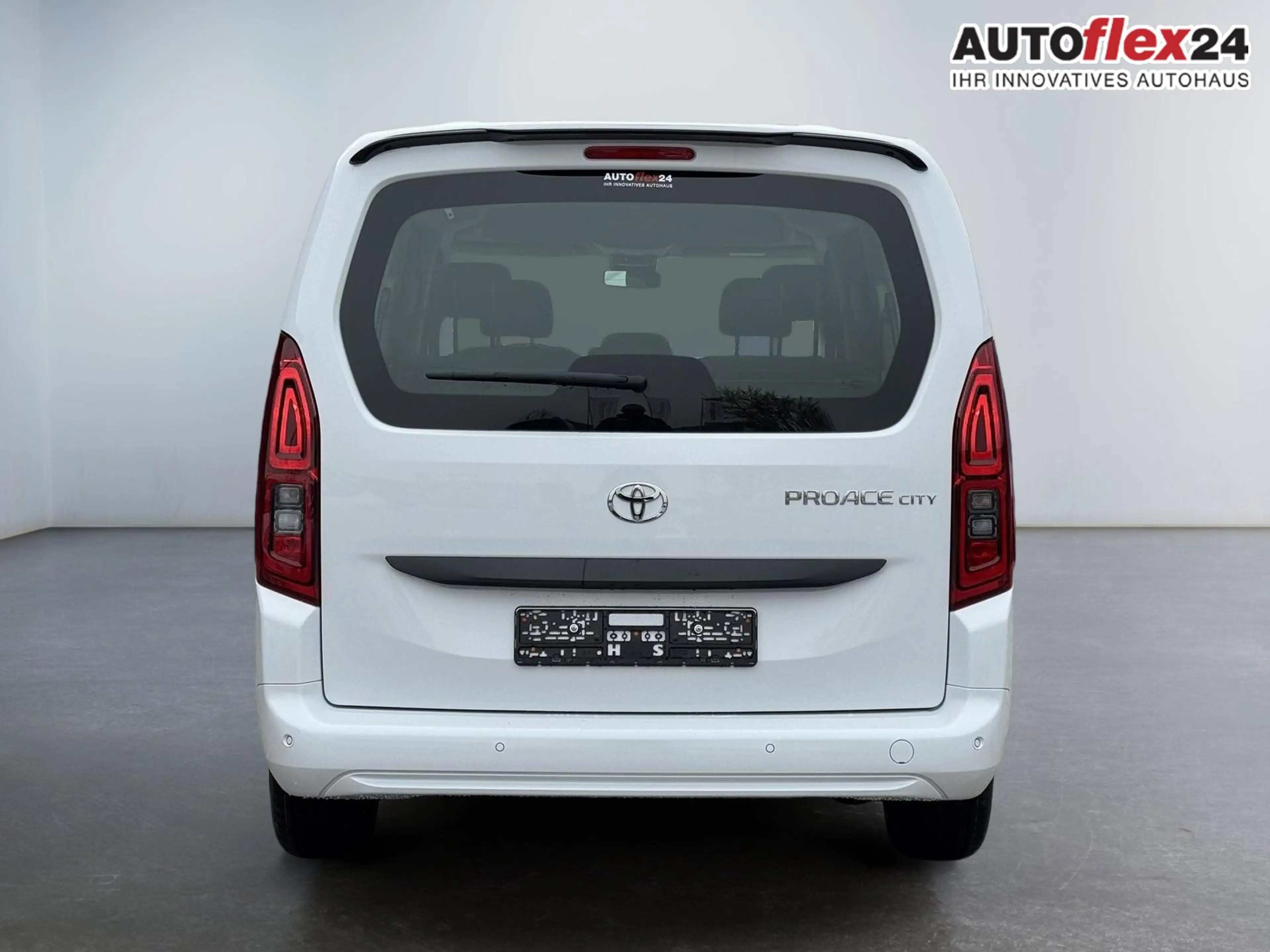 Toyota Proace City Verso 1,5 D-4D L2 Business 7 Sitzer Klima Einpa... — photo 4