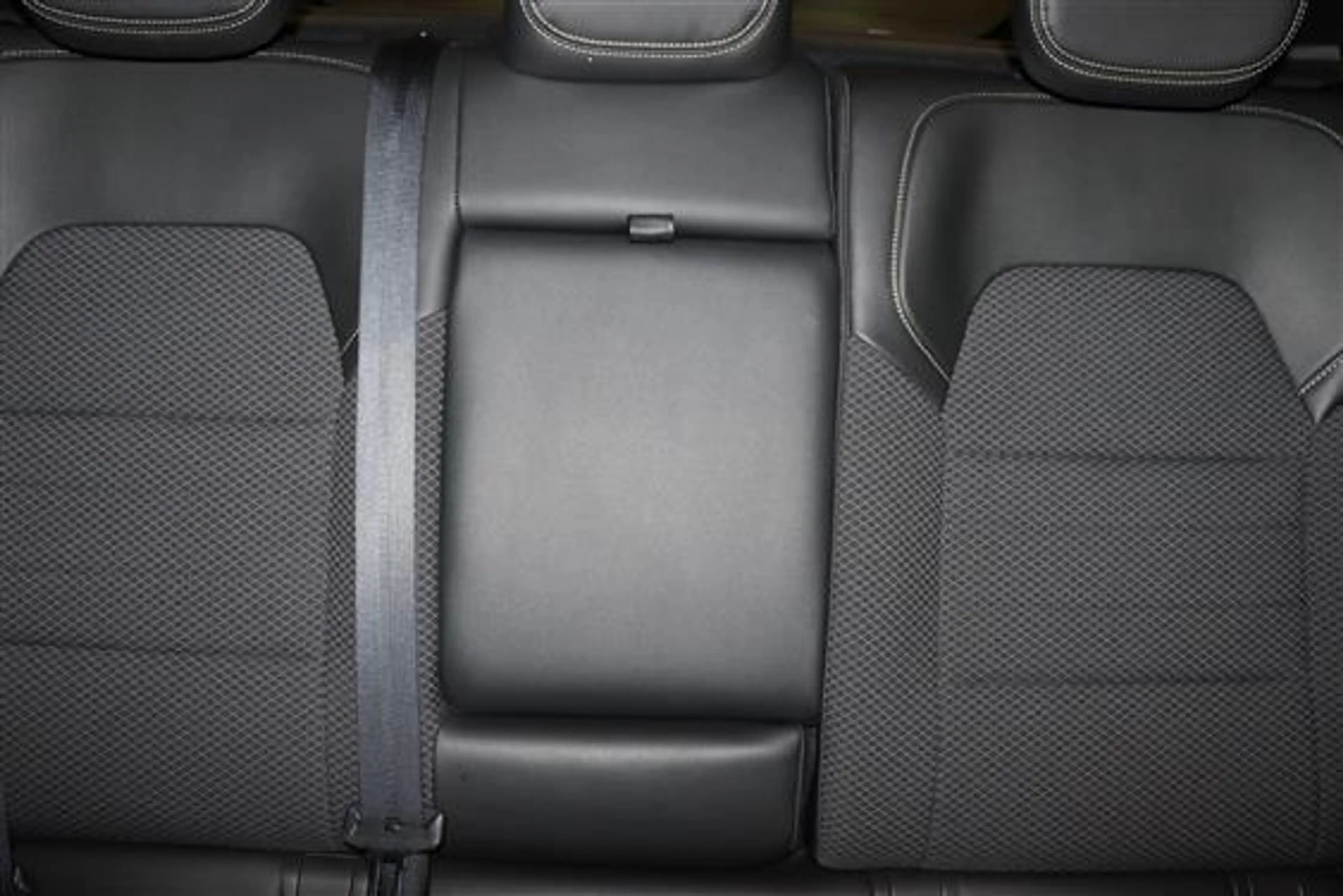 Renault Arkana 1.3 TCE MILD HYBRID TECHNO EDC — photo 22