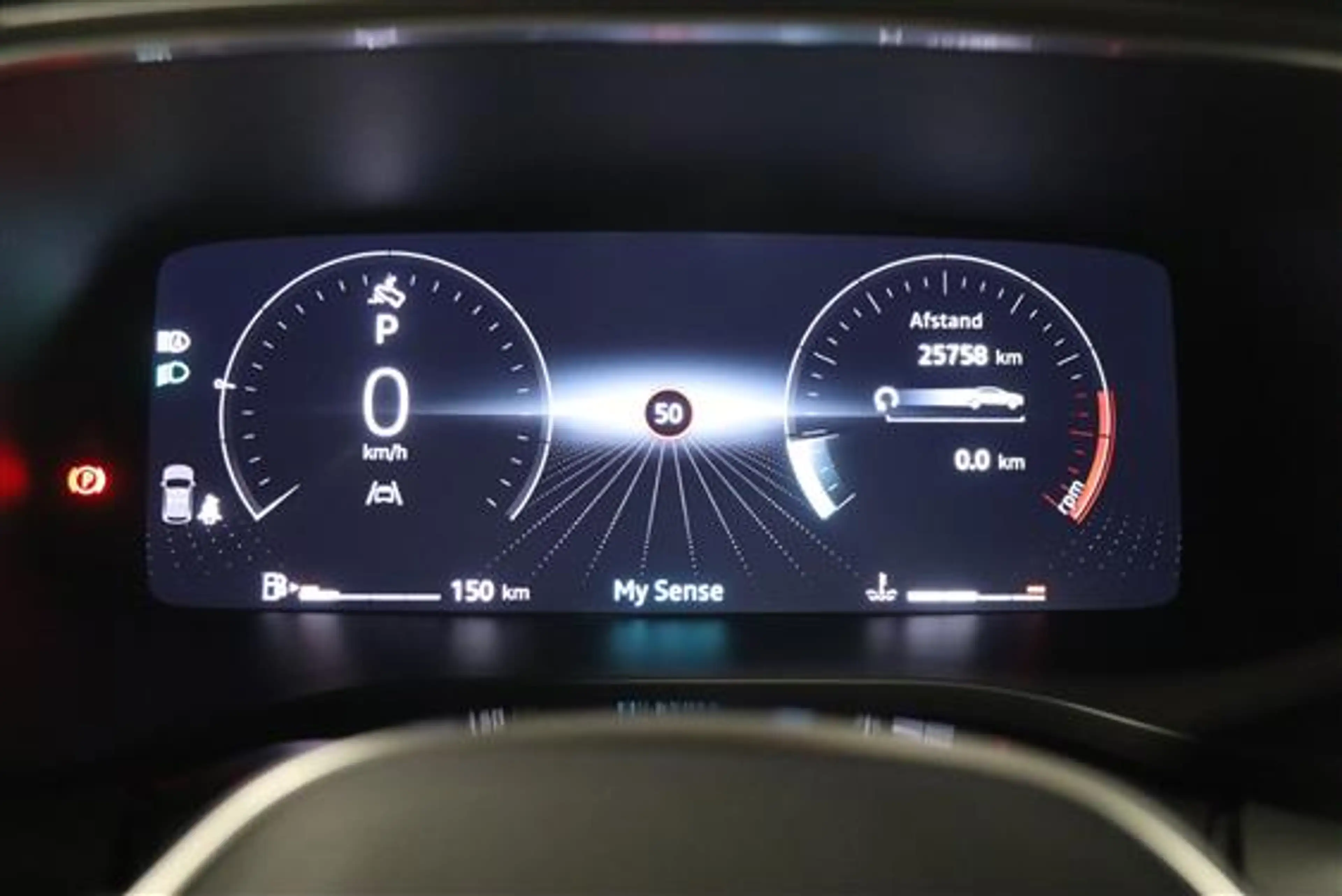 Renault Arkana 1.3 TCE MILD HYBRID TECHNO EDC — photo 9
