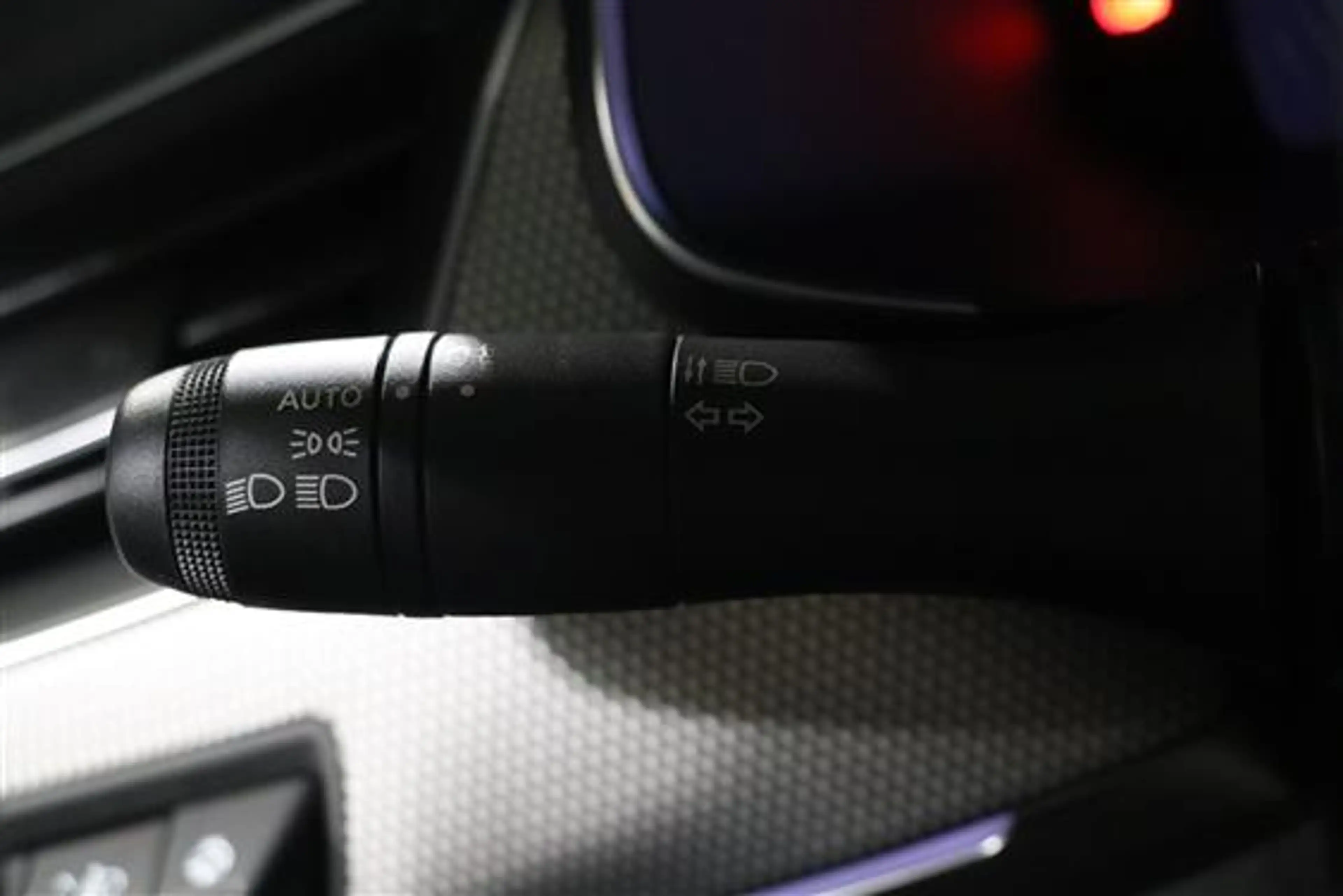 Renault Arkana 1.3 TCE MILD HYBRID TECHNO EDC — photo 18