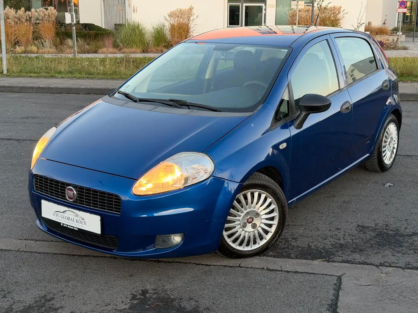 Fiat Grande Punto 1.4 8V Feel,LPG,Klima,El.-Fenster Azul - 2