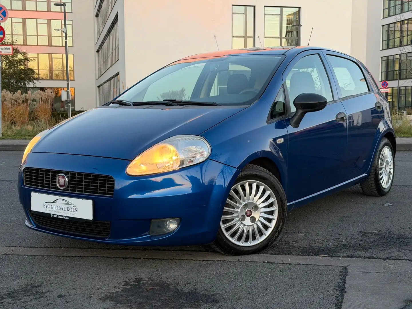 Fiat Grande Punto 1.4 8V Feel,LPG,Klima,El.-Fenster Azul - 1