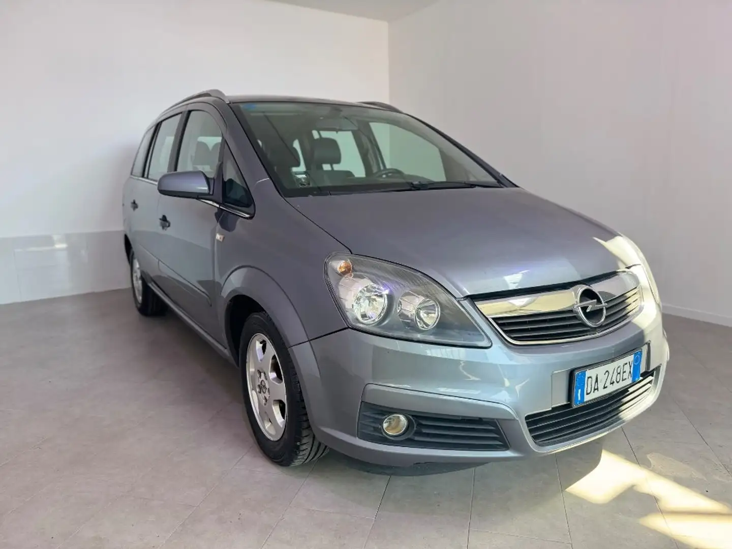 Opel Zafira 1.6 16V Twinport Cosmo Grigio - 2