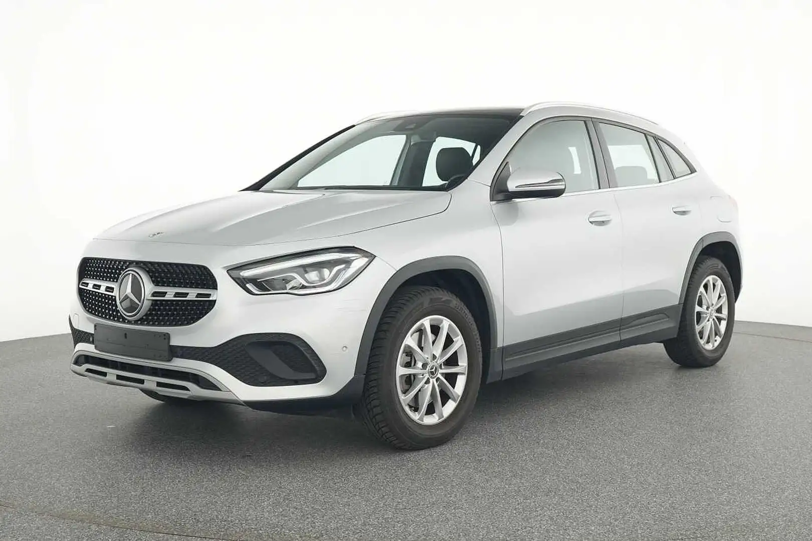 Mercedes-Benz GLA 250 e Style Srebrny - 1