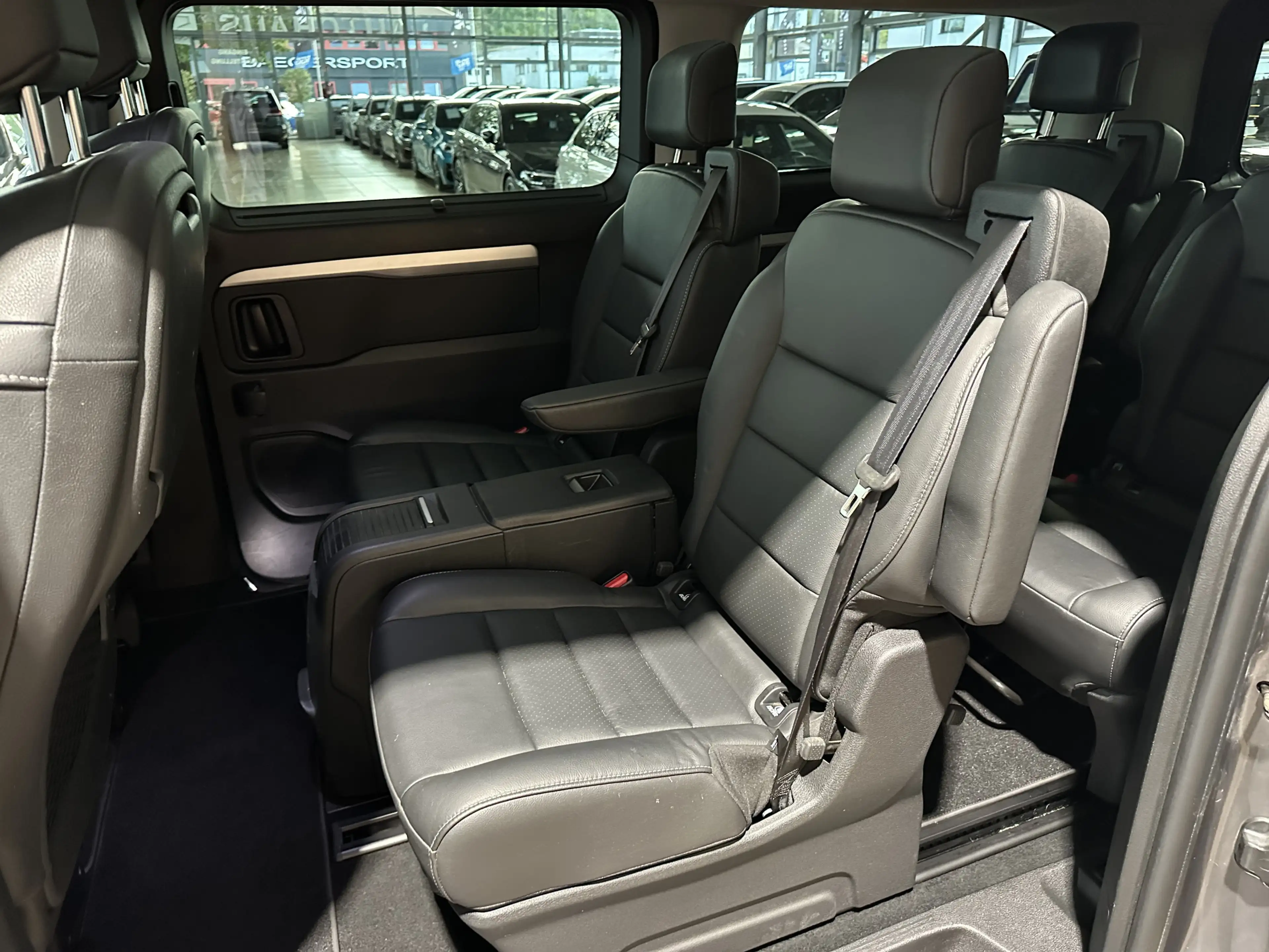 Peugeot Traveller Business VIP L3 Standheizung HUD Leder — photo 4