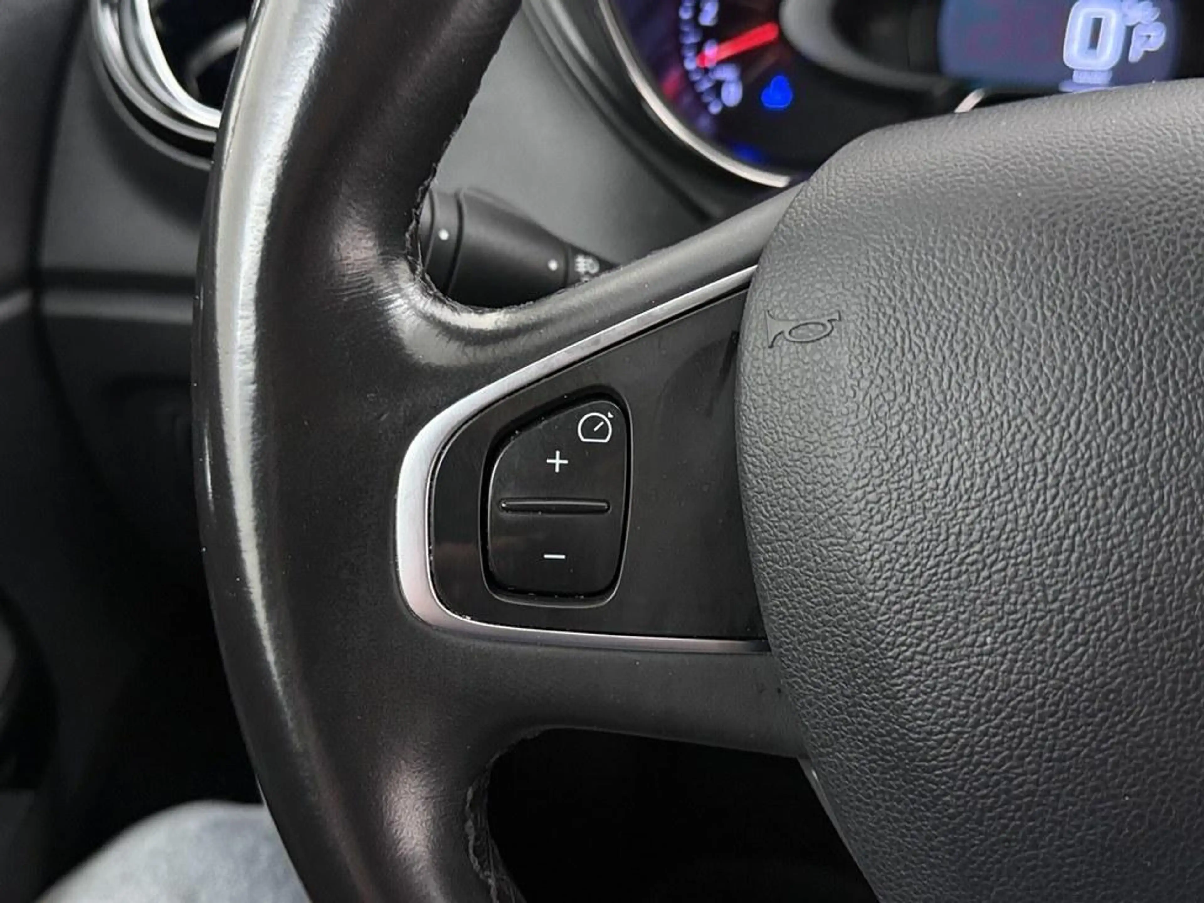 Renault Captur 1.2 TCe Xmod Automaat Leder/4S.Banden/Trekhaak/Ecc — photo 10