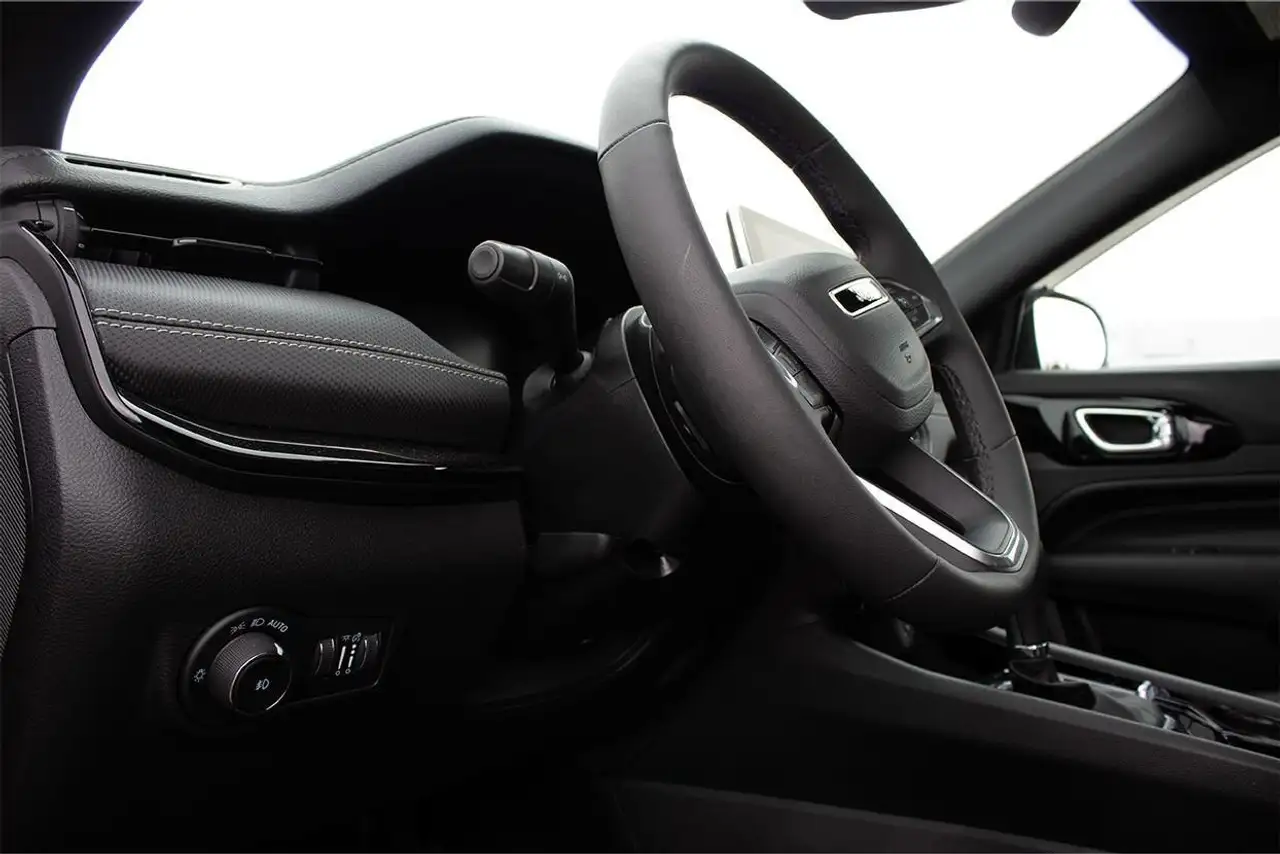 Jeep Compass снимка Jeep Compass