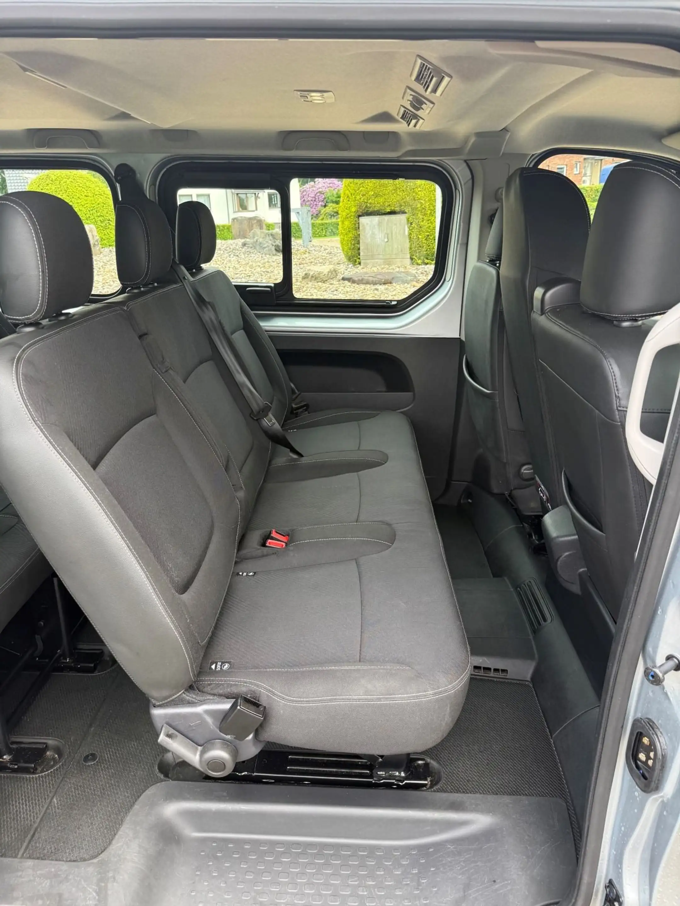 Nissan Primastar Kombi L2H1 3,0t Tekna dci150 — photo 10
