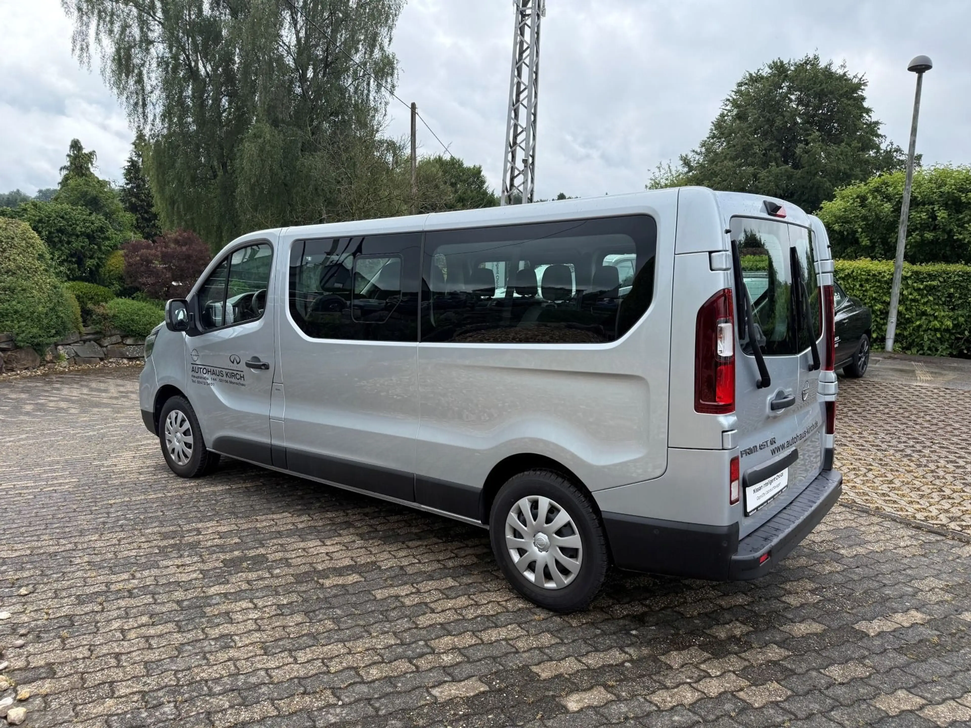 Nissan Primastar Kombi L2H1 3,0t Tekna dci150 — photo 8