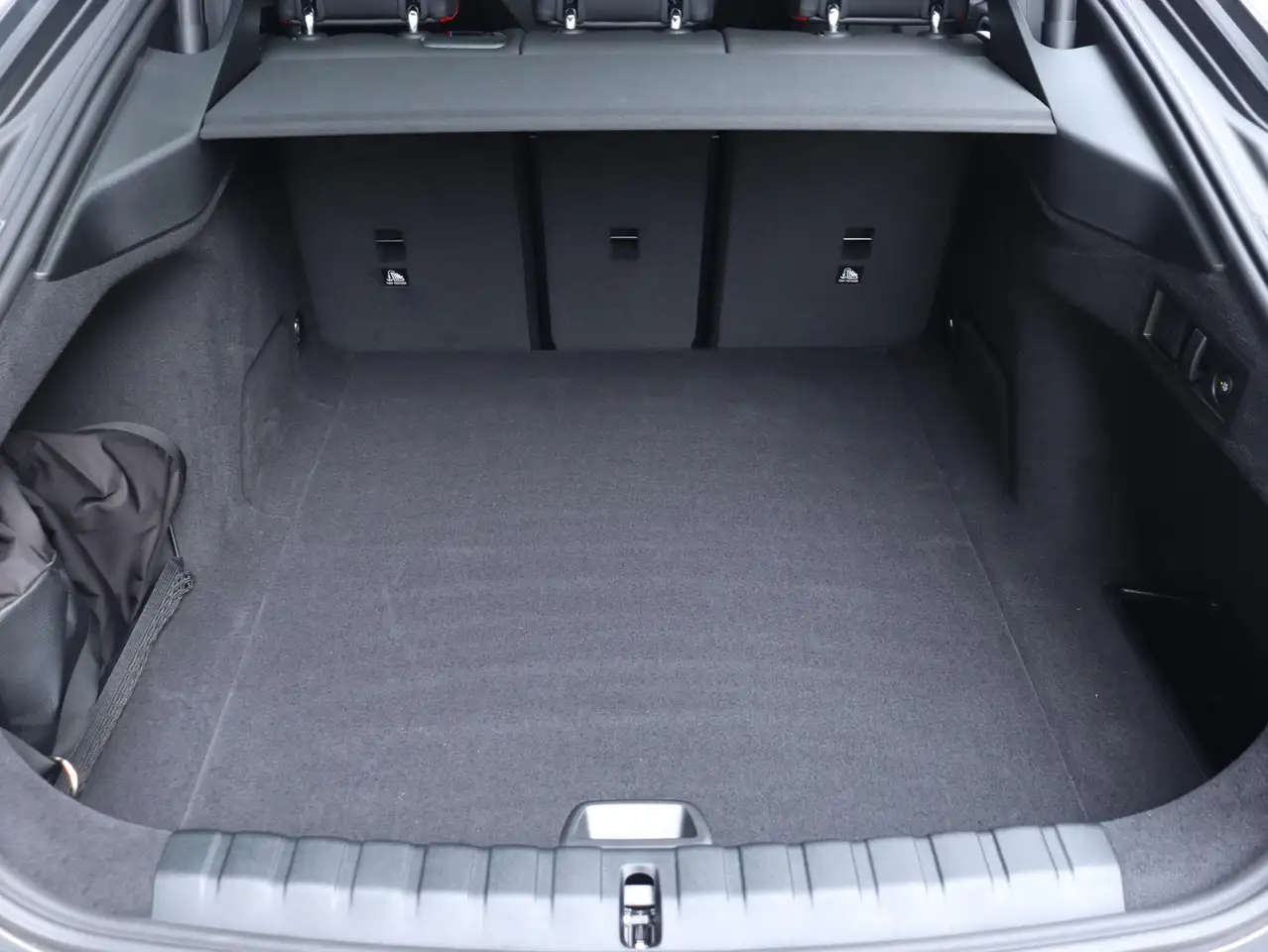 BMW i4 2026 — фото 12