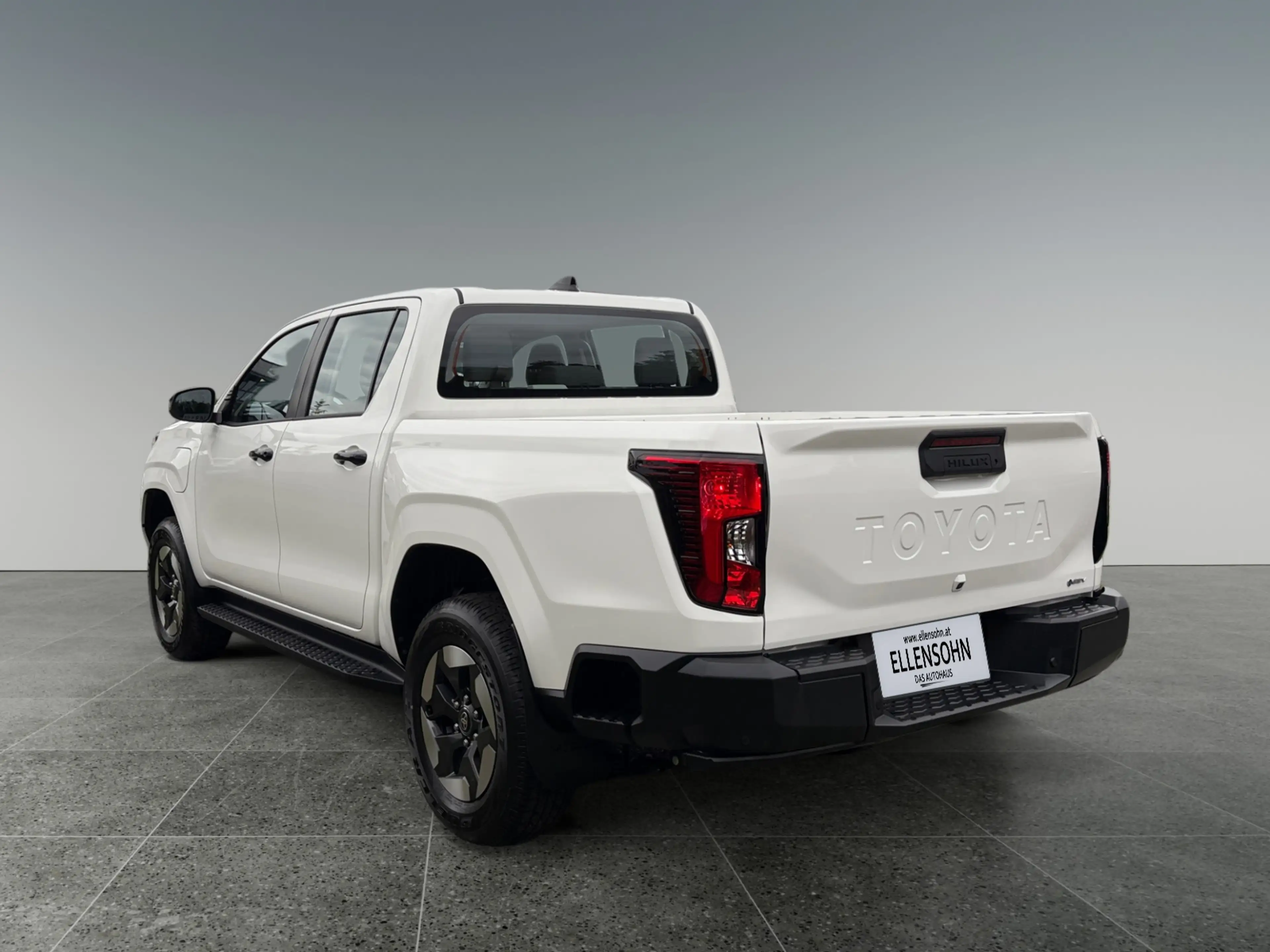 Toyota Hilux Hilux Double Cab Duty 144kWh Elektro Automatik (4 — photo 3