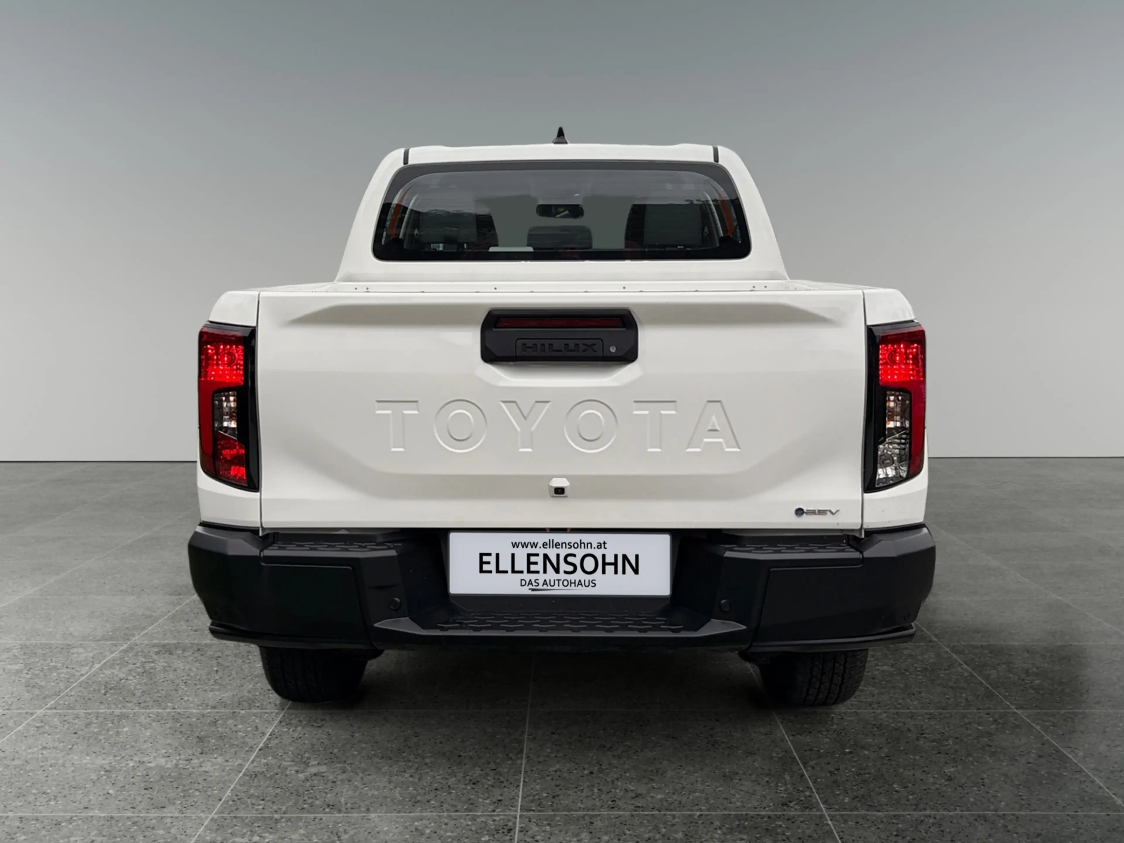 Toyota Hilux Hilux Double Cab Duty 144kWh Elektro Automatik (4 — photo 4