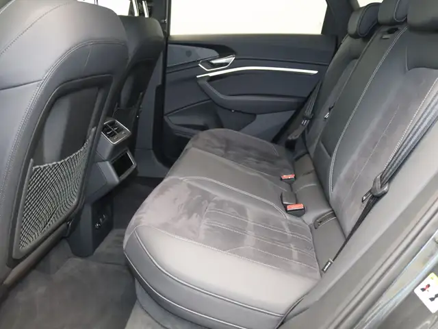 Audi Q8 E-Tron view 13