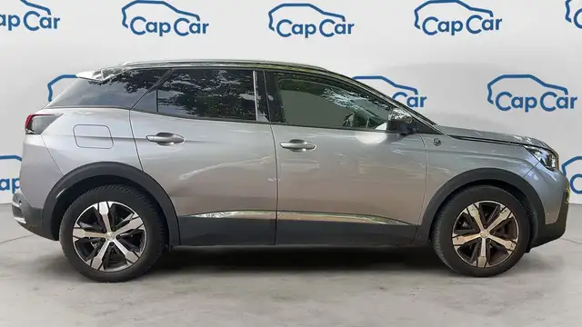 Peugeot 3008 view 4
