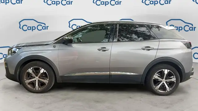 Peugeot 3008 view 2