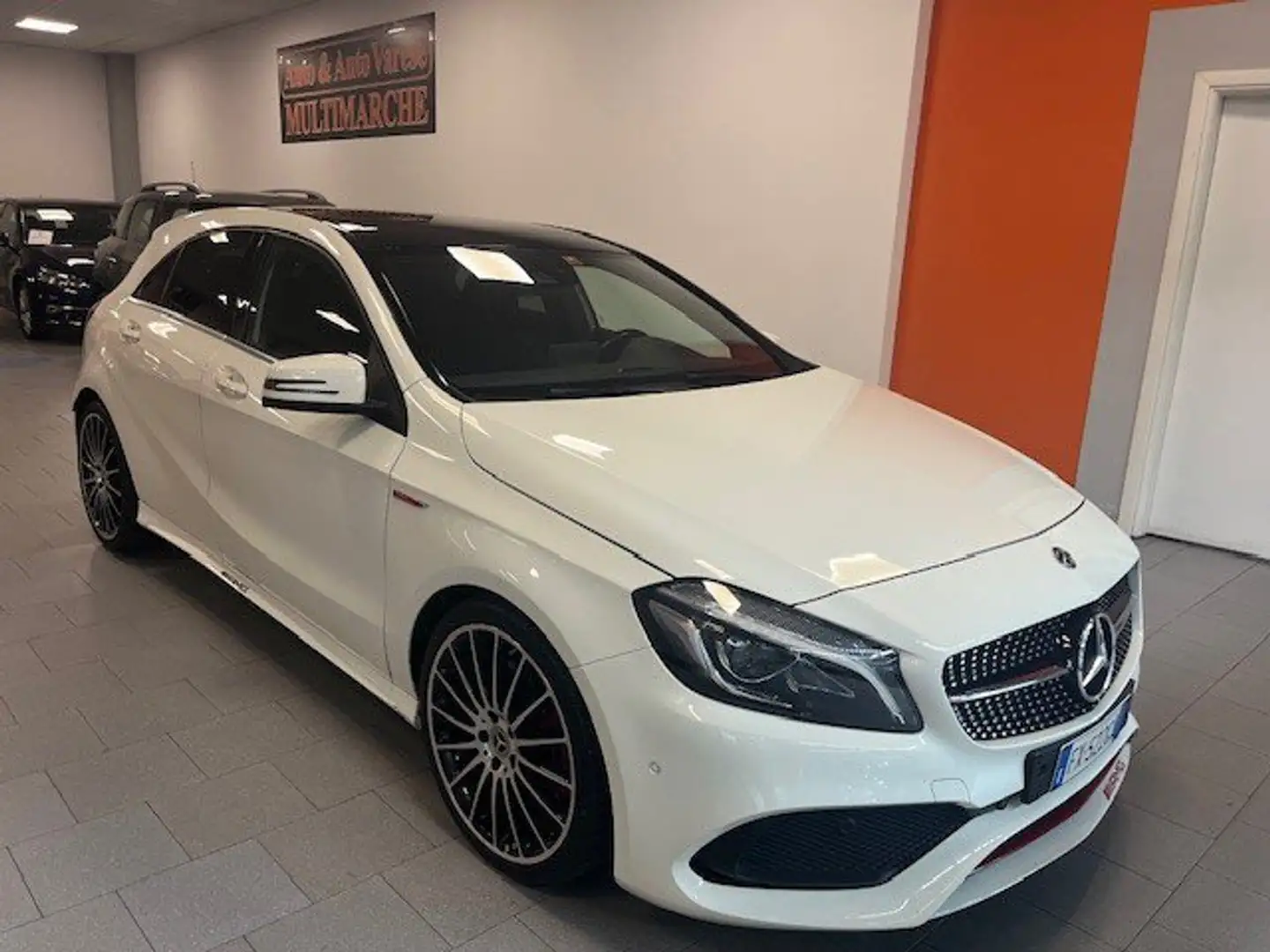 Mercedes-Benz A 250 Supersport TETTO PANORAMICO APRIBILE Bianco - 2