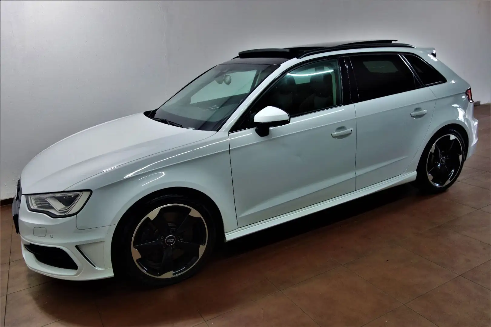 Audi S3 Sportback quattro Black Edition S-tronic/LED Weiß - 1