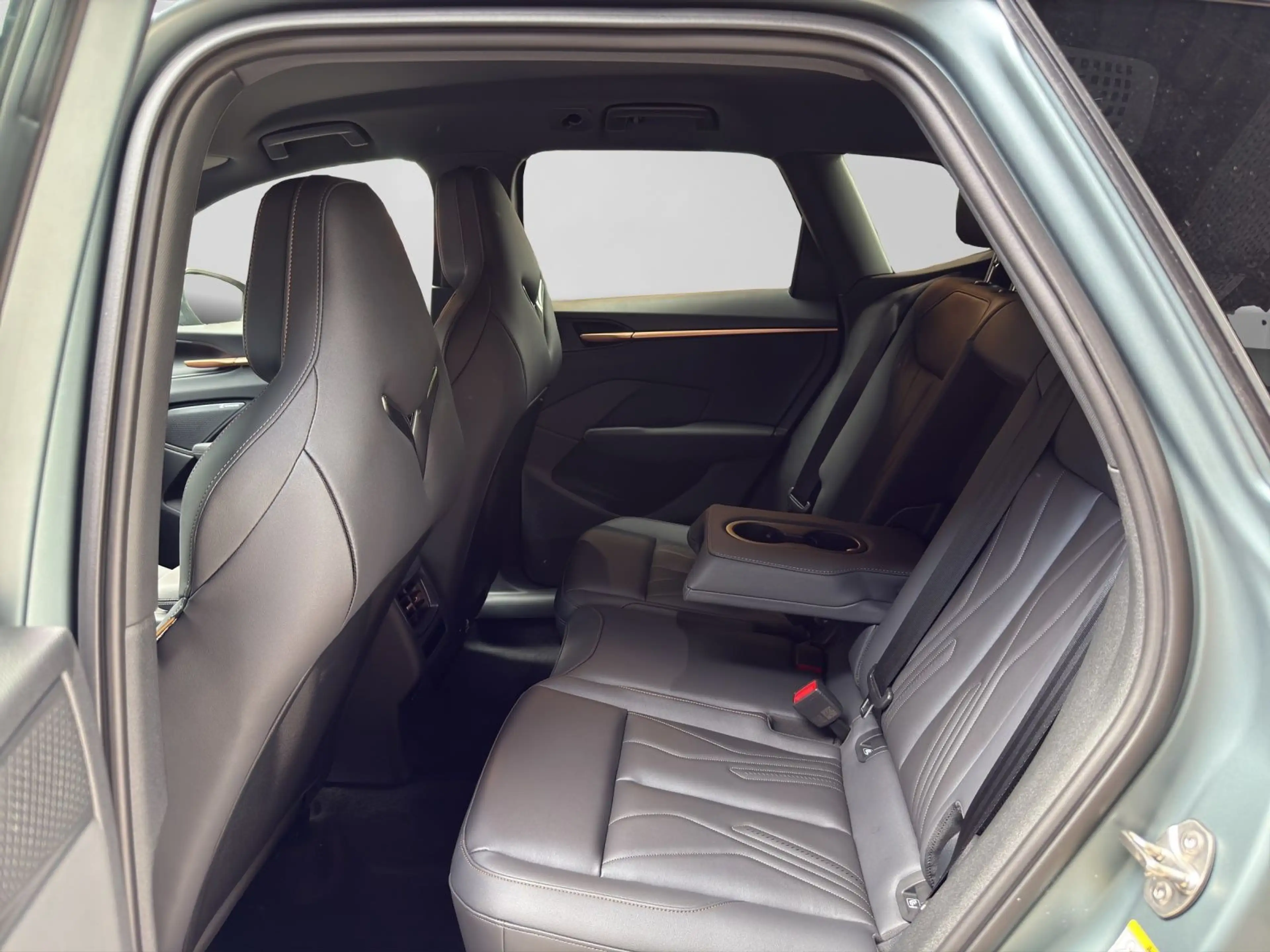 CUPRA Terramar 2.0 TSI DSG VZ 4DRIVE AREA VIEW AKEBONO — photo 6