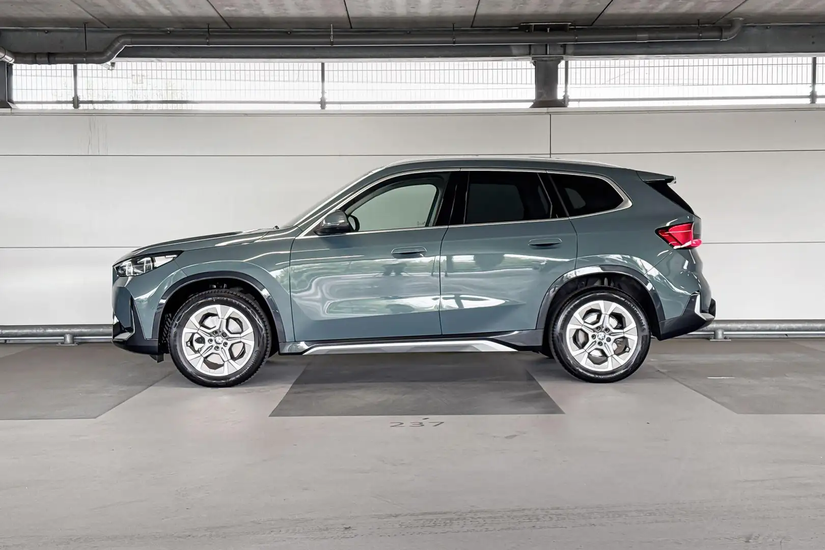 BMW X1 xDrive23i Groen - 2