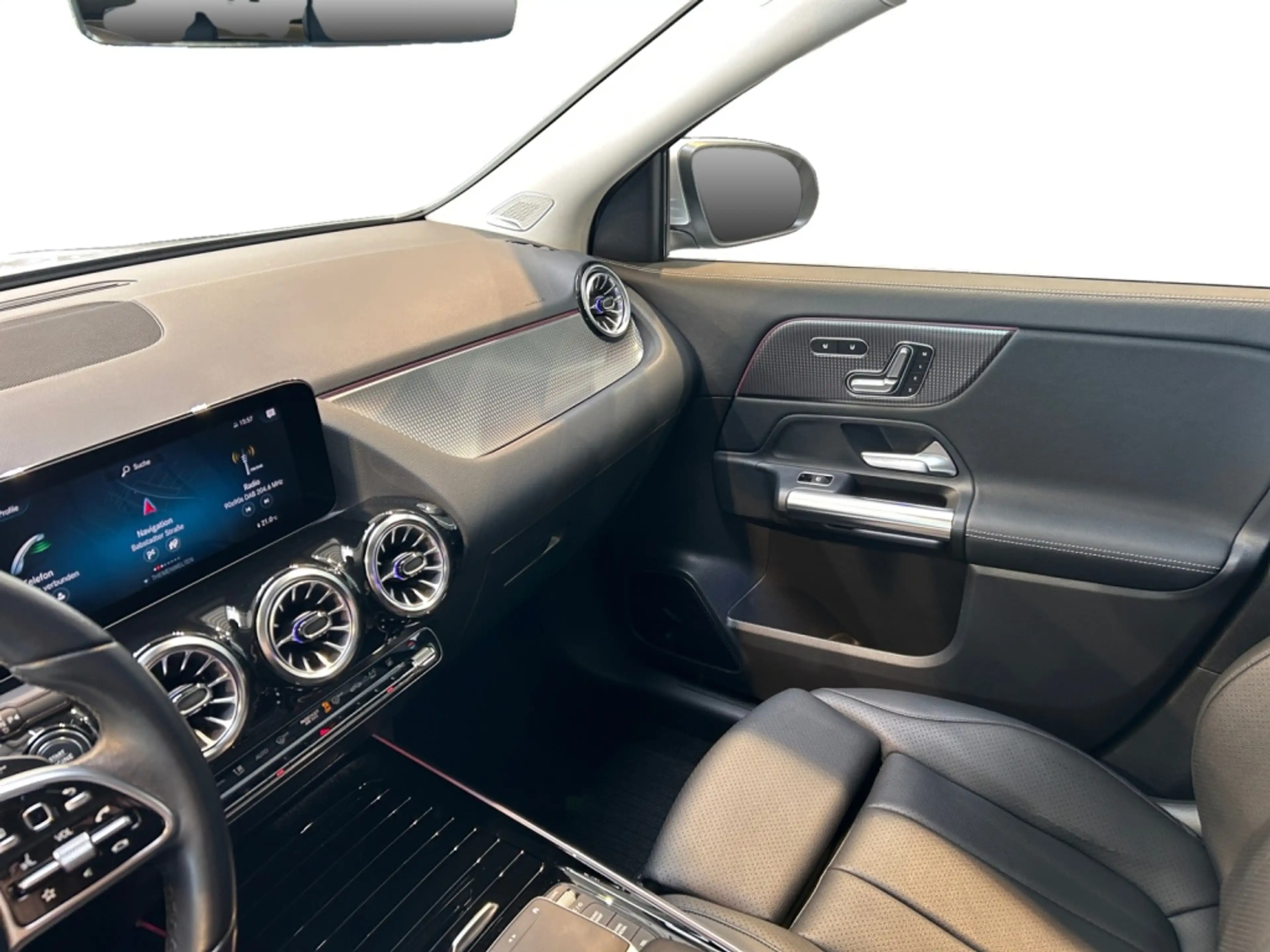 Mercedes-Benz GLA 220 d 4matic Progressive MBUX+Progressive — photo 12
