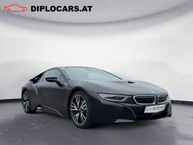 BMW i8 Protonic Edition Frozen Black