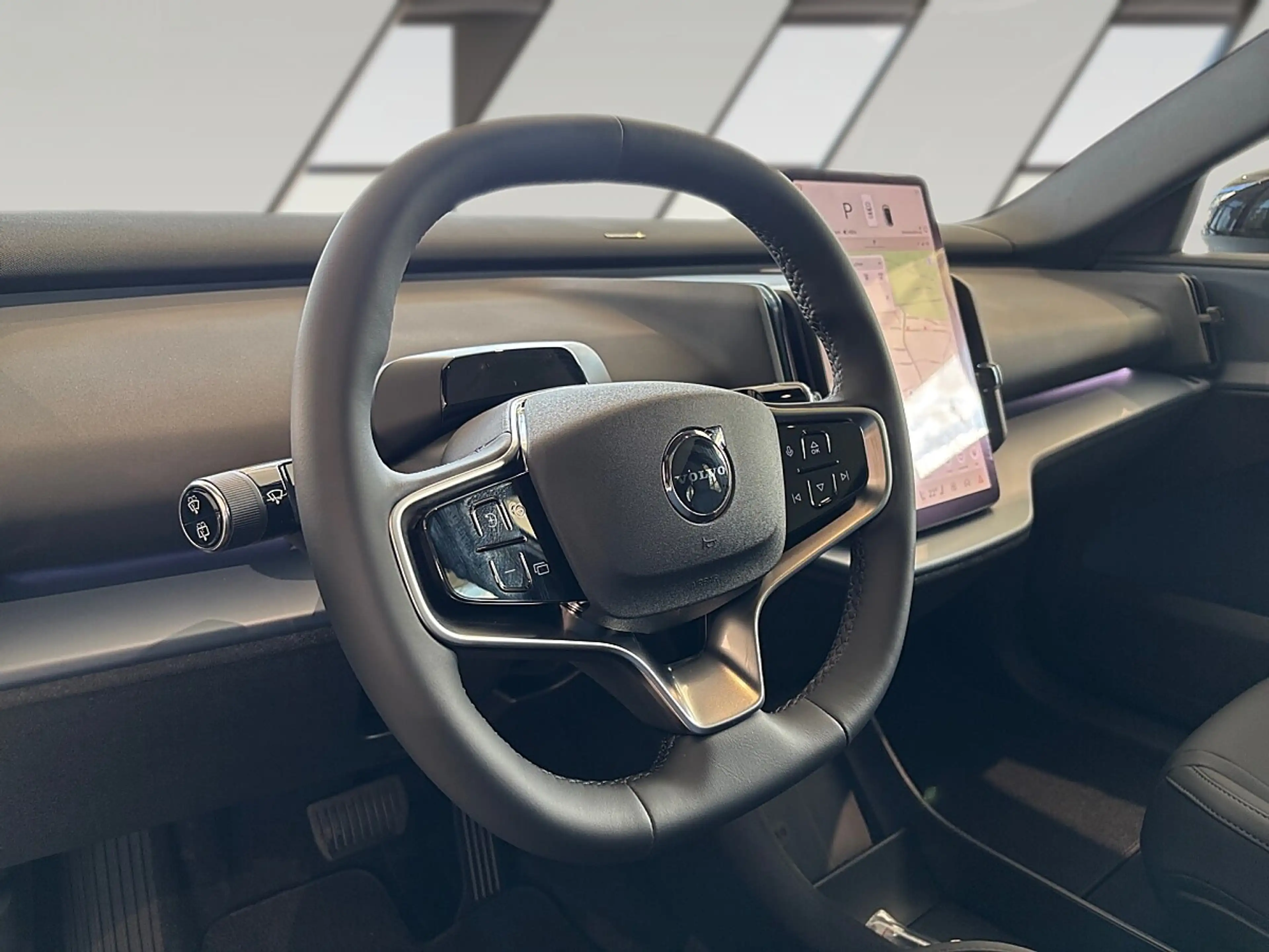 Volvo EX30 P8 Electric AWD 69kWh Ultra — photo 13