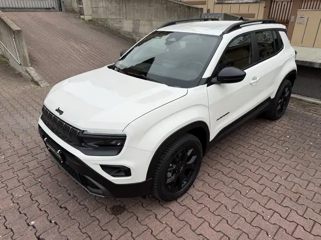 Jeep Avenger 1.2 turbo e-hybrid mhev Upland 4xe 145cv edct6