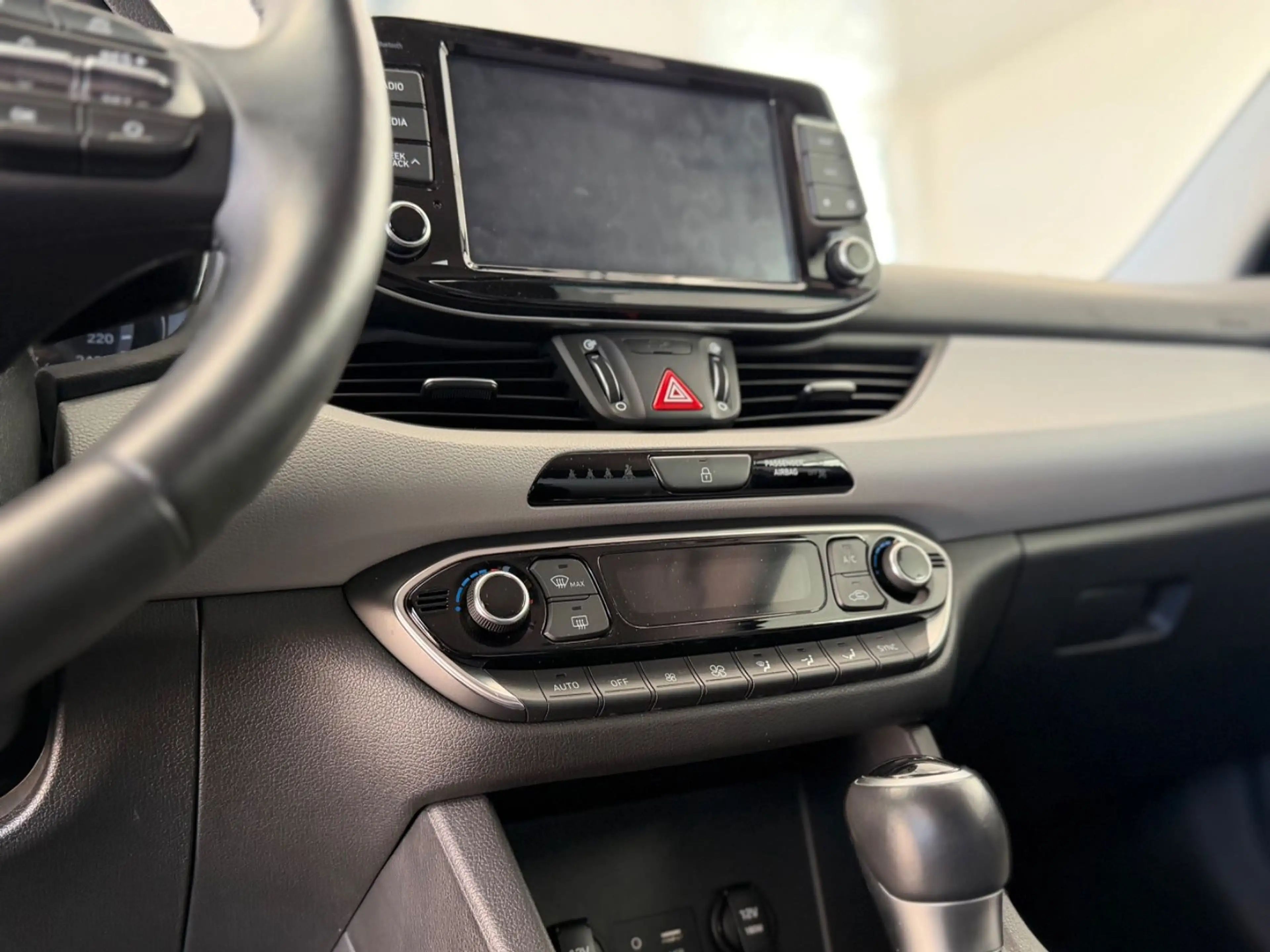 Hyundai i30 cw Trend Navi*Keylessgo*DAB+ — photo 14