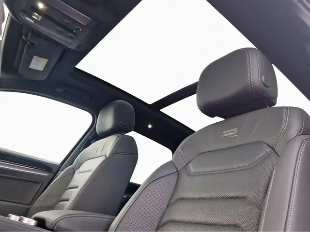 Volkswagen Touareg view 15
