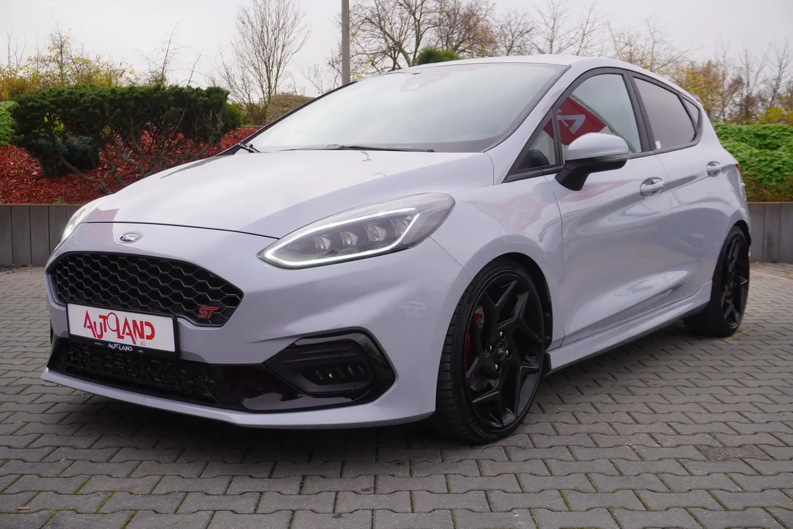 Ford Fiesta 1.5 EcoBoost ST LED Sitzheizung Tempomat Gris - 1