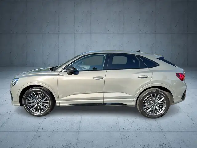 Audi Q3 view 2