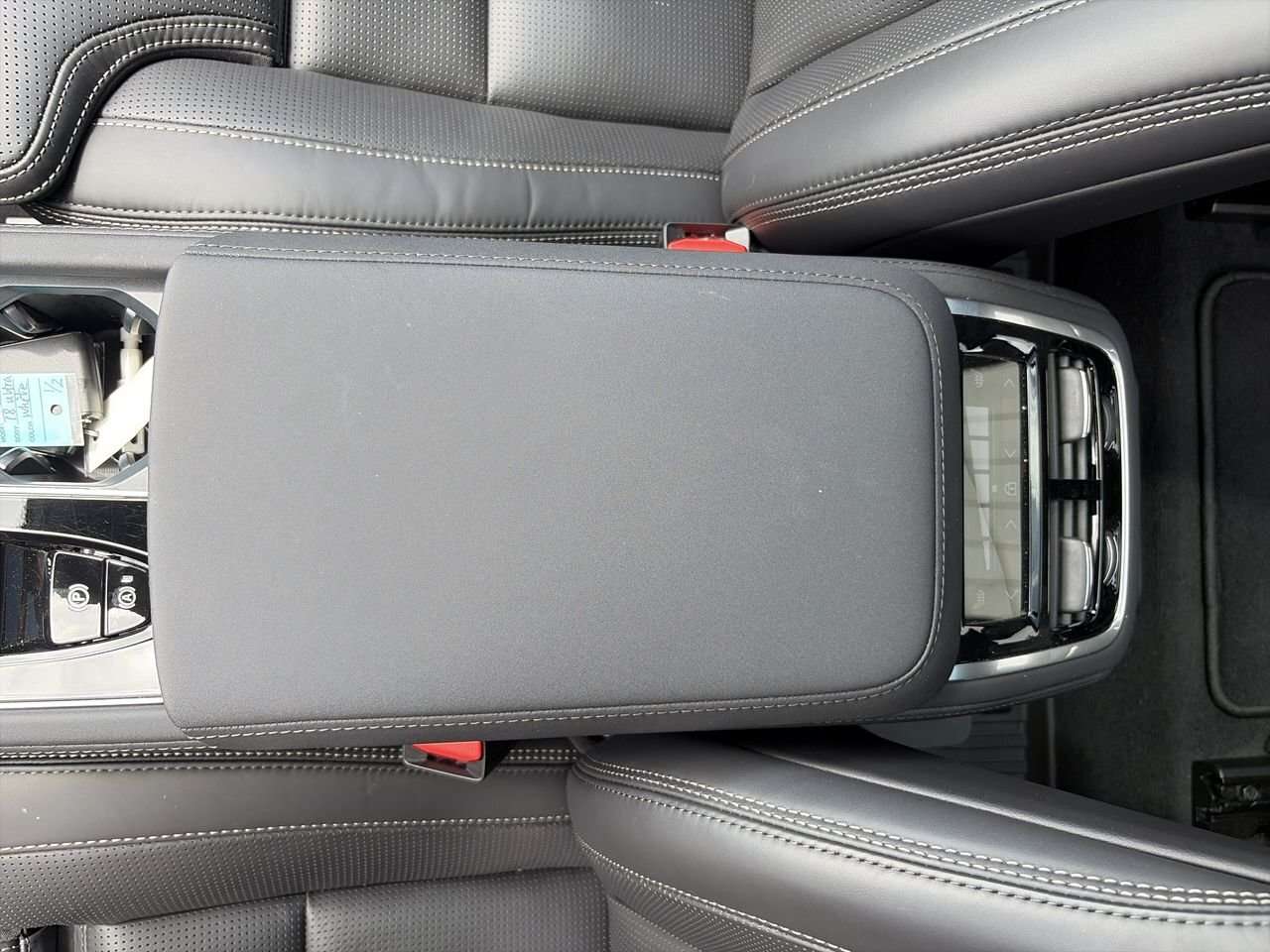 2026 Volvo XC90 B6 AWD Ultra Bright Theme 6-Seater Local BC Unit | thumb 27